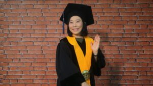 Prof. Juniati Gunawan: Melukis Masa Depan Berkelanjutan dari Kampus ke Dunia